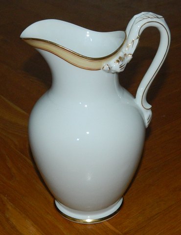 B & G milk jug in porcelain
