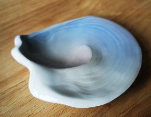 Small oyster-shaped bowl from B&G