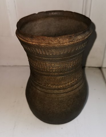 Korean Three Kingdoms Period pottery vase or jar