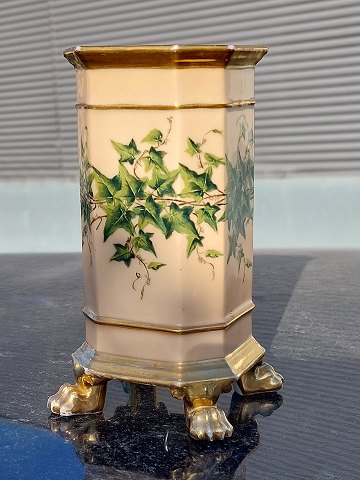 Royal Copenhagen vase In porcelain 19th Century.