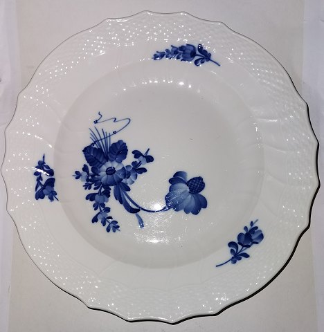 Royal Copenhagen dinner plate Blue Flower Curved