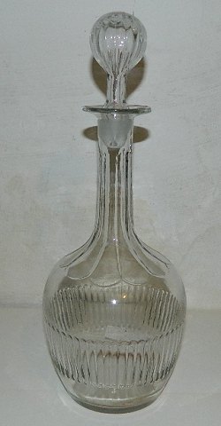 Karaffel i glas med punslet tekst 1849