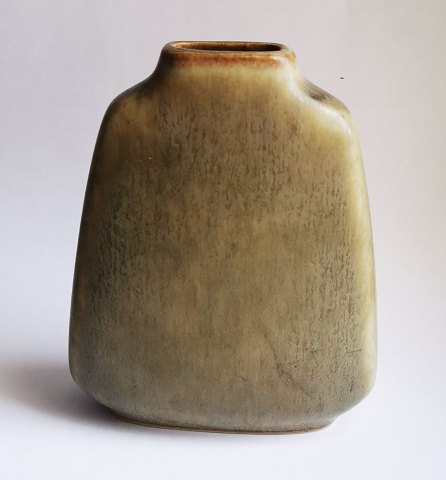 Vase in ceramic from Palshus by Per Linnemann-Schmidt