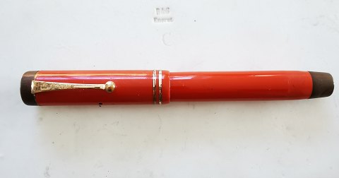 Big coralred Parker Duofold fountain pen