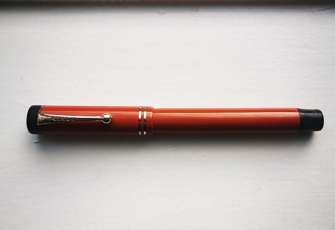 Rød, sort, grøn i guld og sølv - Alle typer fyldepenne købes og sælges. Den 
enkelte fyldepen´s  mærke og stand afgører prisen