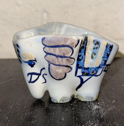 Figurine of elefant ny Jean Grut for Aluminia (Royal Copenhagen).