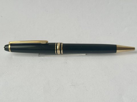 Black Montblanc Meisterstück Classique ballpoint pen