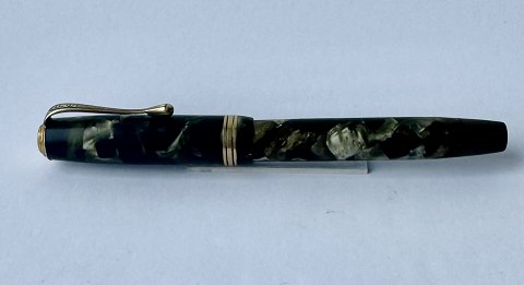 Green marbled Penol de Luxe fountain pen