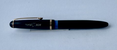 Black Montblanc 3-42 fountain pen