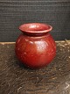 Rød glaseret Kähler vase